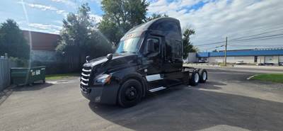 Freightliner Cascadia 126 Sleeper Semi Truck - 73" Condo Sleeper, 455HP, 12 Speed Automatic