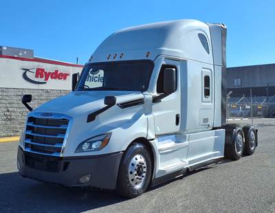 Freightliner Cascadia 126 Sleeper Semi Truck - 73" Condo Sleeper, 455HP, 12 Speed Automatic