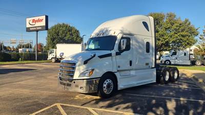 Freightliner Cascadia 126 Sleeper Semi Truck - 72" Condo Sleeper, 505HP, 12 Speed Automatic