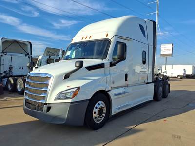 Freightliner Cascadia 126 Sleeper Semi Truck - 72" Condo Sleeper, 455HP, 12 Speed Automatic