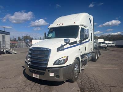 Freightliner Cascadia 126 Sleeper Semi Truck - 72" Condo Sleeper, 455HP, 12 Speed Automatic