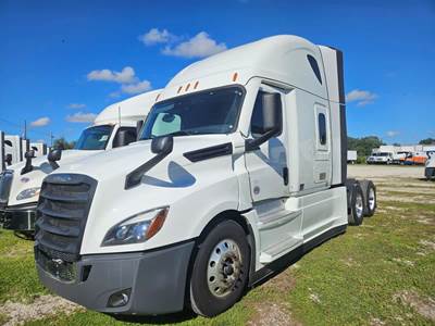 Freightliner Cascadia 126 Sleeper Semi Truck - 72" Condo Sleeper, 455HP, 12 Speed Automatic