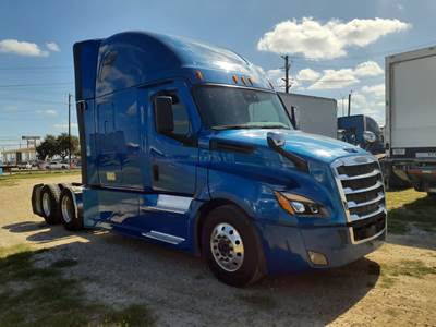 Freightliner Cascadia 126 Sleeper Semi Truck - 48" Condo Sleeper, 455HP, 12 Speed Automatic