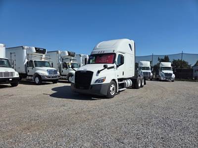 Freightliner Cascadia Sleeper Semi Truck - 48" Condo Sleeper, 455HP, 12 Speed Automatic