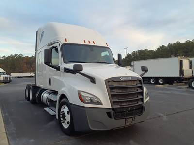 Freightliner Cascadia Sleeper Semi Truck - 73" Condo Sleeper, 455HP, 12 Speed Automatic