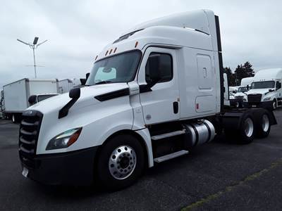 Freightliner Cascadia Sleeper Semi Truck - 72" Condo Sleeper, 455HP, 12 Speed Automatic