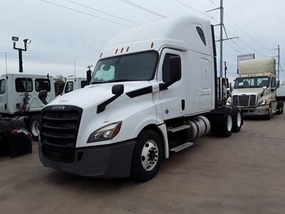 Freightliner Cascadia Sleeper Semi Truck - 72" Condo Sleeper, 455HP, 12 Speed Automatic