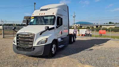 Freightliner PT126064ST Sleeper Semi Truck - 37" Condo Sleeper, 505HP, 12 Speed Automatic