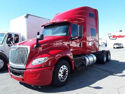 International LT625 Sleeper Semi Truck - 72" Condo Sleeper, 450HP, 10 Speed Manual