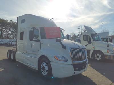 International LT625 Sleeper Semi Truck - 73" Condo Sleeper, 450HP, 10 Speed Automatic