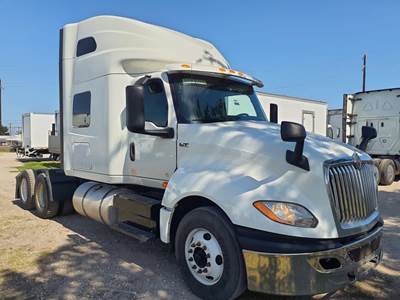International LT625 Sleeper Semi Truck - 48" Condo Sleeper, 450HP, 10 Speed Automatic