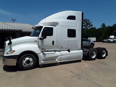 International LT625 Sleeper Semi Truck - 72" Condo Sleeper, 450HP, 10 Speed Automatic