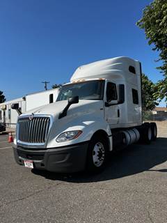 International LT625 Sleeper Semi Truck - 73" Condo Sleeper, 450HP, 12 Speed Automatic