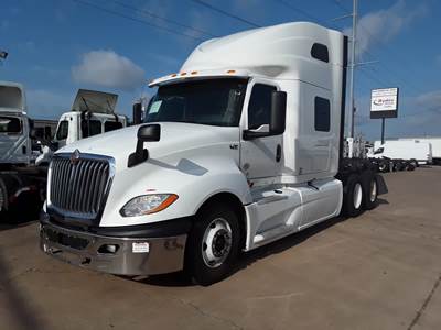 International LT625 Sleeper Semi Truck - 72" Condo Sleeper, 450HP, 10 Speed Automatic