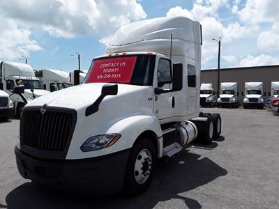 International LT625 Sleeper Semi Truck - 56" Mid Roof Sleeper, 450HP, 12 Speed Automatic