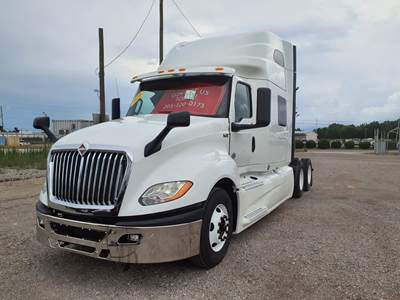 International LT625 Sleeper Semi Truck - 36" Condo Sleeper, 450HP, 12 Speed Automatic