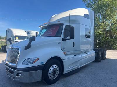 International LT625 Sleeper Semi Truck - 46" Condo Sleeper, 450HP, 12 Speed Automatic