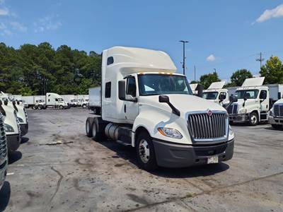 International LT625 Sleeper Semi Truck - 70" Condo Sleeper, 450HP, 12 Speed Automatic