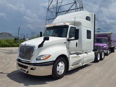 International LT625 Sleeper Semi Truck - 72" Condo Sleeper, 450HP, 10 Speed Automatic