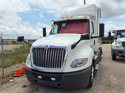 International LT625 Sleeper Semi Truck - 36" Condo Sleeper, 400HP, 12 Speed Automatic