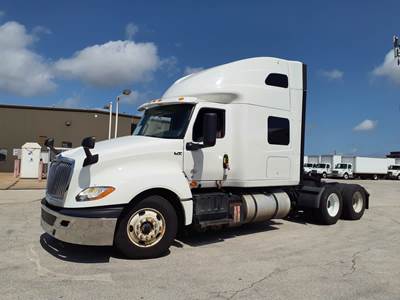 International LT625 Sleeper Semi Truck - 48" Condo Sleeper, 450HP, 10 Speed Automatic
