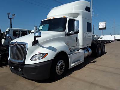 International LT625 Sleeper Semi Truck - 72" Condo Sleeper, 450HP, 10 Speed Automatic