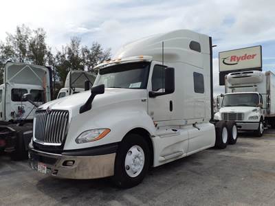 International LT625 Sleeper Semi Truck - 72" Condo Sleeper, 450HP, 12 Speed Automatic