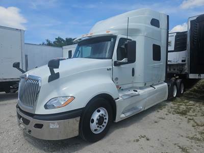 International LT625 Sleeper Semi Truck - 48" Mid Roof Sleeper, 450HP, 12 Speed Automatic