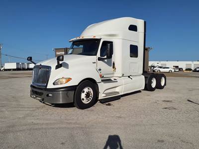 International LT625 Sleeper Semi Truck - 48" Condo Sleeper, 450HP, 12 Speed Automatic