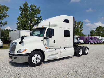 International LT625 Sleeper Semi Truck - 84" Condo Sleeper, 450HP, 10 Speed Automatic