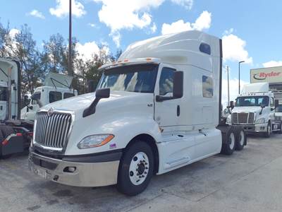 International LT625 Sleeper Semi Truck - 72" Condo Sleeper, 450HP, 12 Speed Automatic