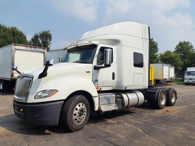 International LT625 Sleeper Semi Truck - 73" Condo Sleeper, 450HP, 10 Speed Manual