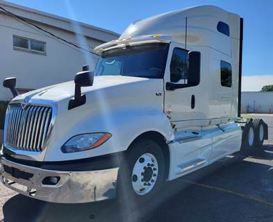 International LT625 Sleeper Semi Truck - 73" Condo Sleeper, 450HP, 12 Speed Automatic