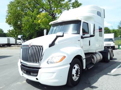 International LT625 Sleeper Semi Truck - 61" Condo Sleeper, 450HP, 10 Speed Manual