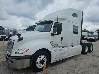International LT625 Sleeper Semi Truck - 48" Mid Roof Sleeper, 450HP, 12 Speed Automatic