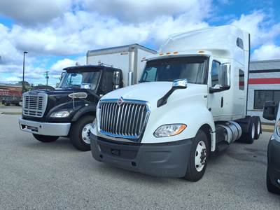 International LT625 Sleeper Semi Truck - 72" Condo Sleeper, 450HP, 10 Speed Manual