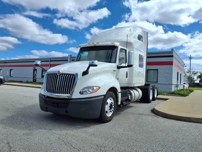 International LT625 Sleeper Semi Truck - 72" Condo Sleeper, 450HP, 10 Speed Manual