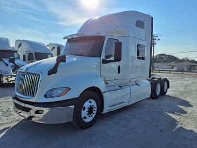International LT625 Sleeper Semi Truck - 72" Condo Sleeper, 450HP, 10 Speed Automatic