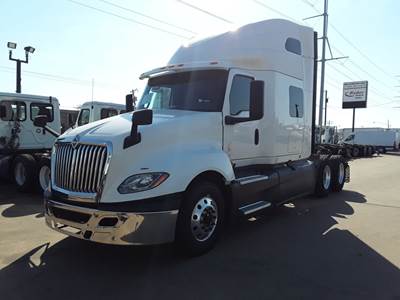 International LT625 Sleeper Semi Truck - 72" Condo Sleeper, 450HP, 10 Speed Automatic
