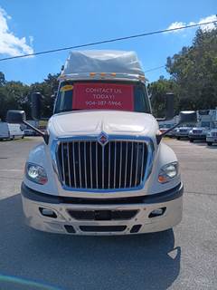 International LT625 Sleeper Semi Truck - 70" Condo Sleeper, 450HP, 12 Speed Automatic