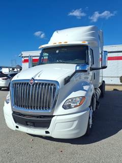 International LT625 Sleeper Semi Truck - 72" Condo Sleeper, 450HP, 10 Speed Manual