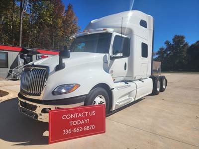 International LT625 Sleeper Semi Truck - 70" Condo Sleeper, 450HP, 10 Speed Automatic