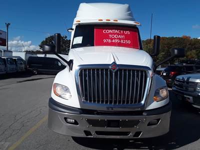 International LT625 Sleeper Semi Truck - 72" Condo Sleeper, 450HP, 10 Speed Automatic