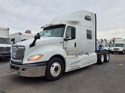 International LT625 Sleeper Semi Truck - 72" Condo Sleeper, 450HP, 10 Speed Automatic