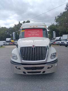 International LT625 Sleeper Semi Truck - 70" Mid Roof Sleeper, 450HP, 10 Speed Automatic