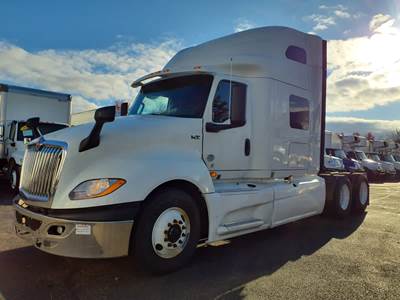 International LT625 Sleeper Semi Truck - 72" Condo Sleeper, 450HP, 12 Speed Automatic