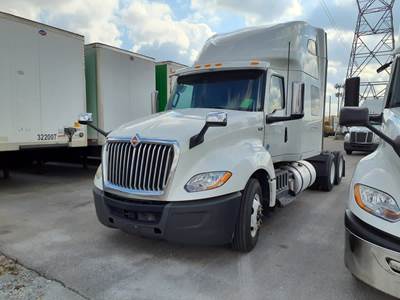 International LT625 Sleeper Semi Truck - 71" Condo Sleeper, 450HP, 10 Speed Manual