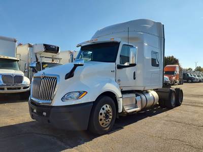International LT625 Sleeper Semi Truck - 72" Condo Sleeper, 450HP, 10 Speed Manual