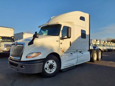 International LT625 Sleeper Semi Truck - 72" Condo Sleeper, 450HP, 12 Speed Automatic