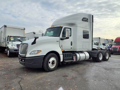 International LT625 Sleeper Semi Truck - 72" Condo Sleeper, 450HP, 10 Speed Automatic